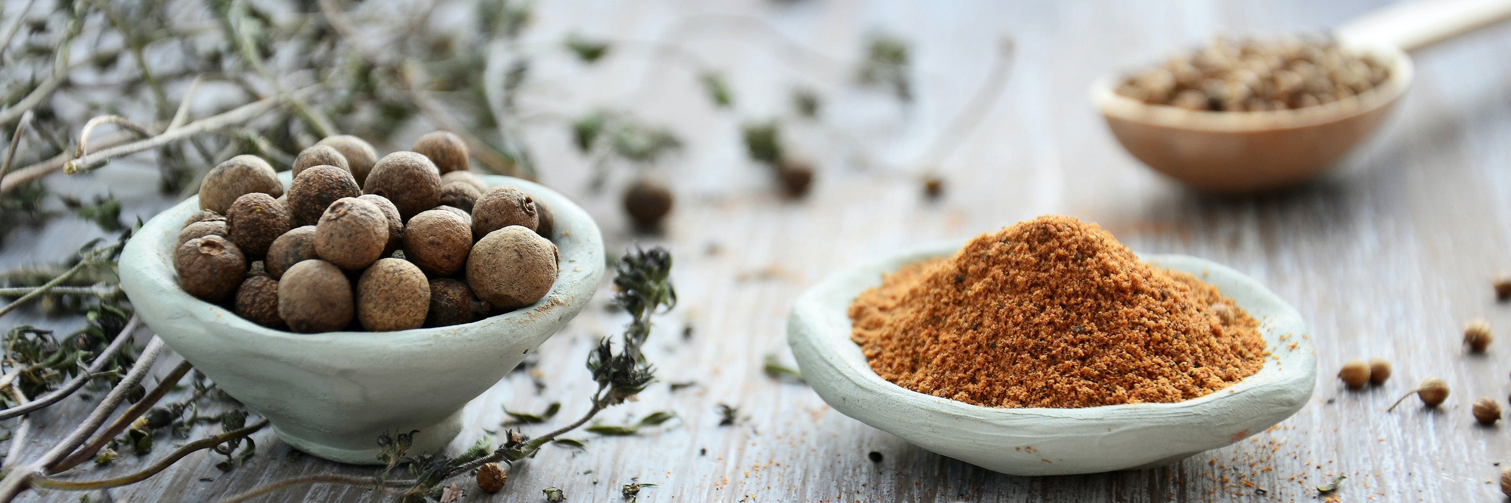 Toutes nos épices et poivres bio chez biocomptoir